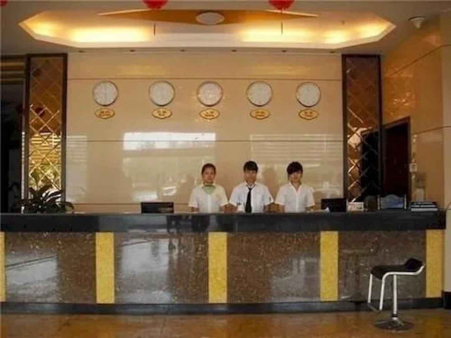 Vienna Hotel Jiangxi Jian Railway Station