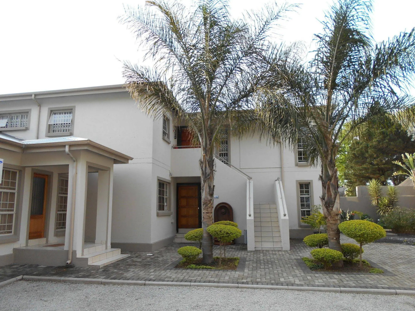 Summer Garden Guest House and Self Catering Apartments