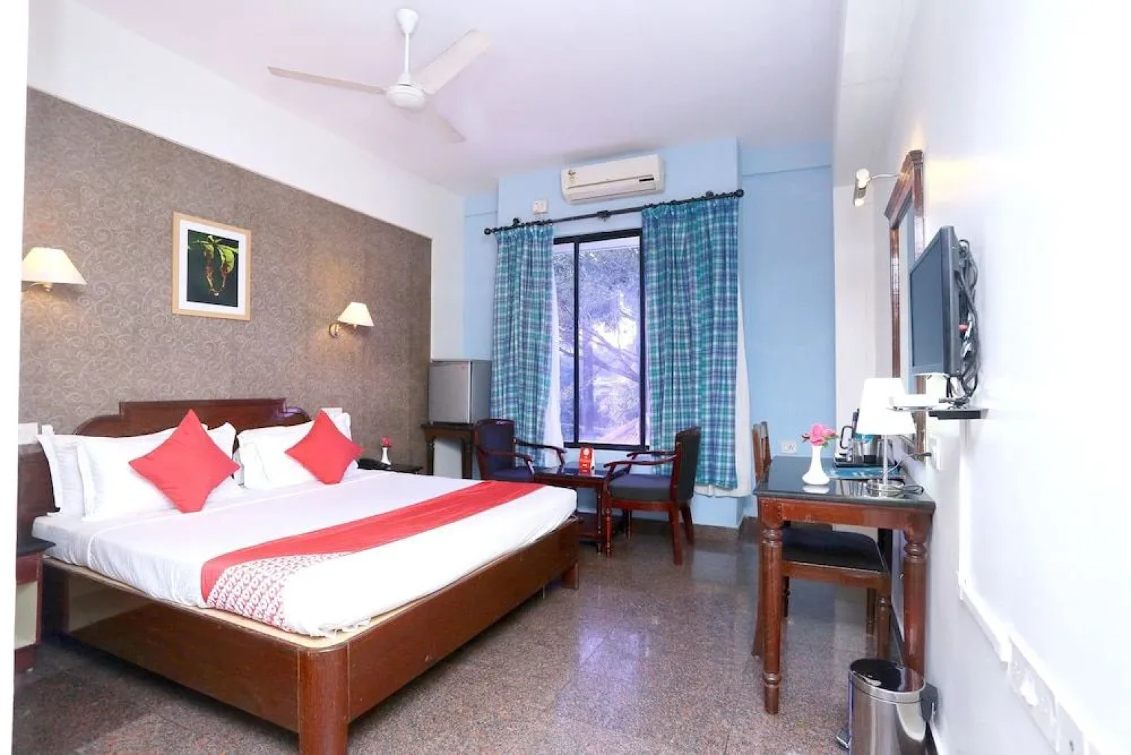 Oyo 22875 Deliza Residency