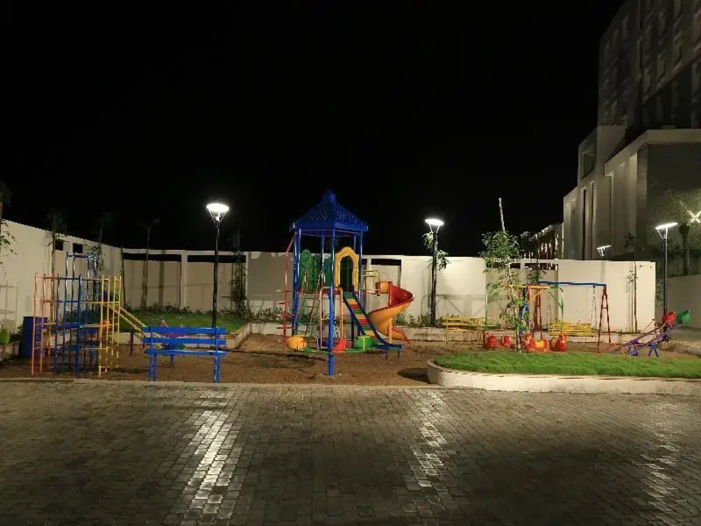 Dhanalakshmi Srinivasan Hotel