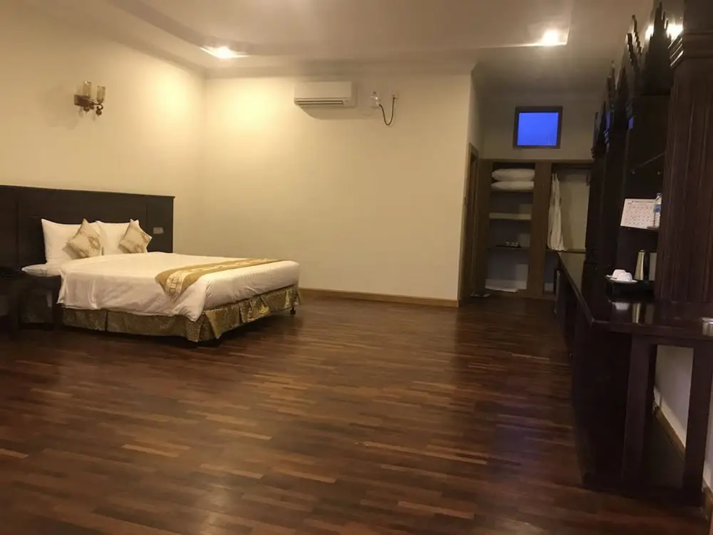 Famous Hotel Bagan