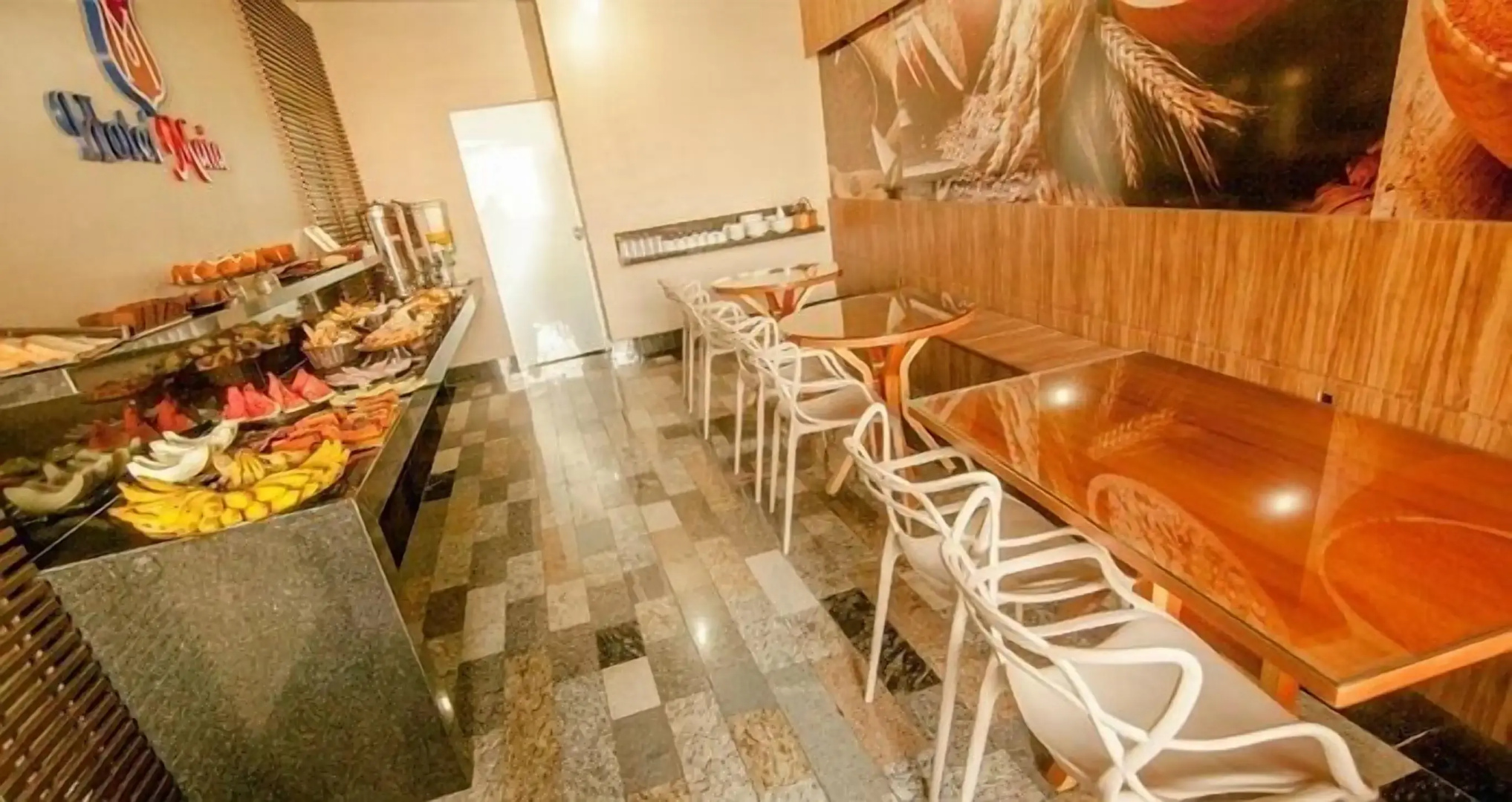 Hotel Maia