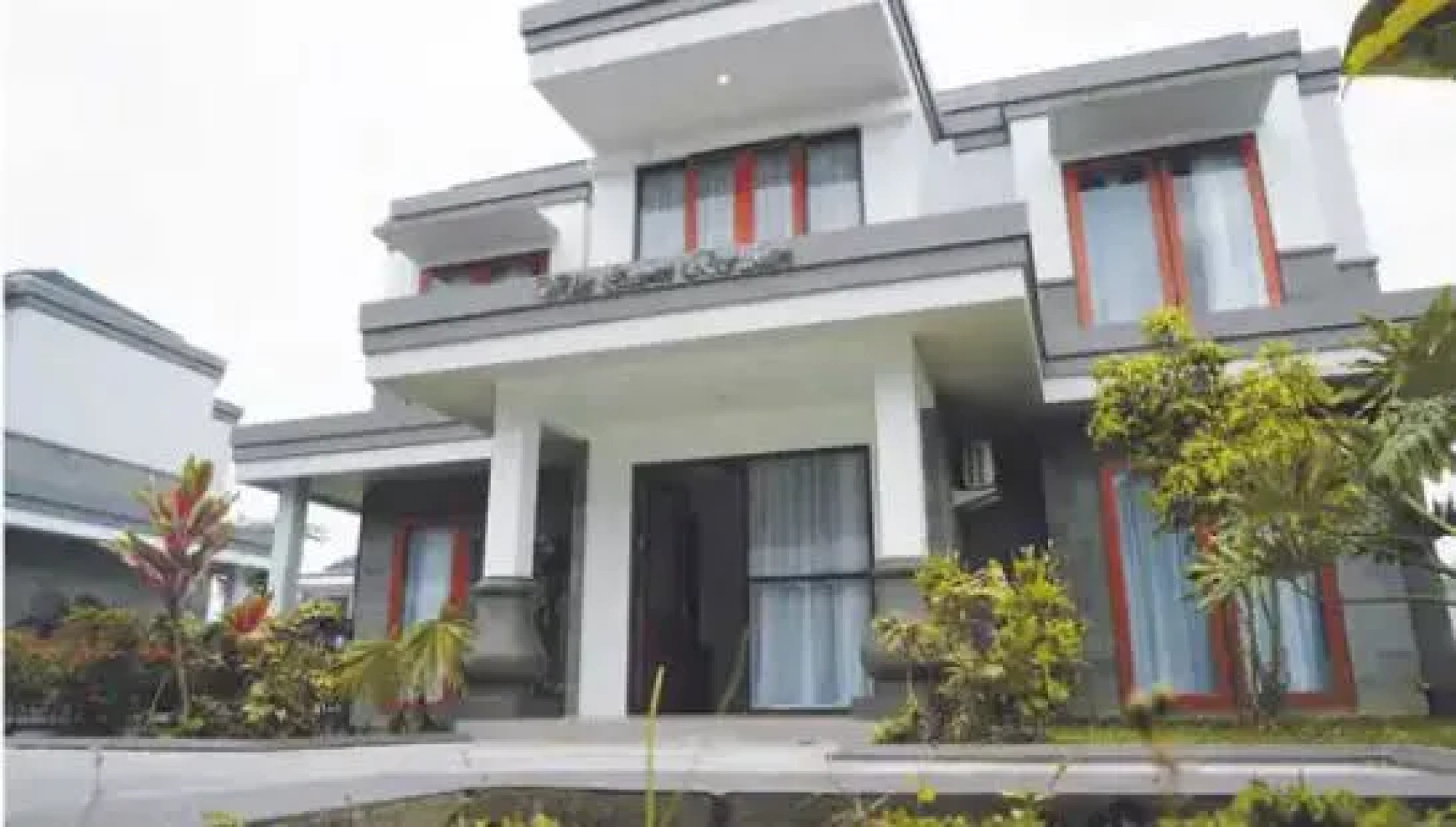 Grand Master Villa Tomohon