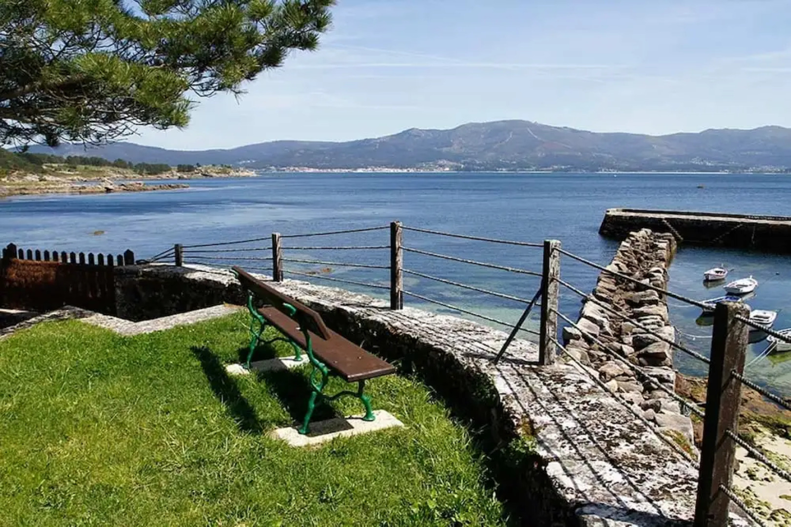 101630 -  House in Muros