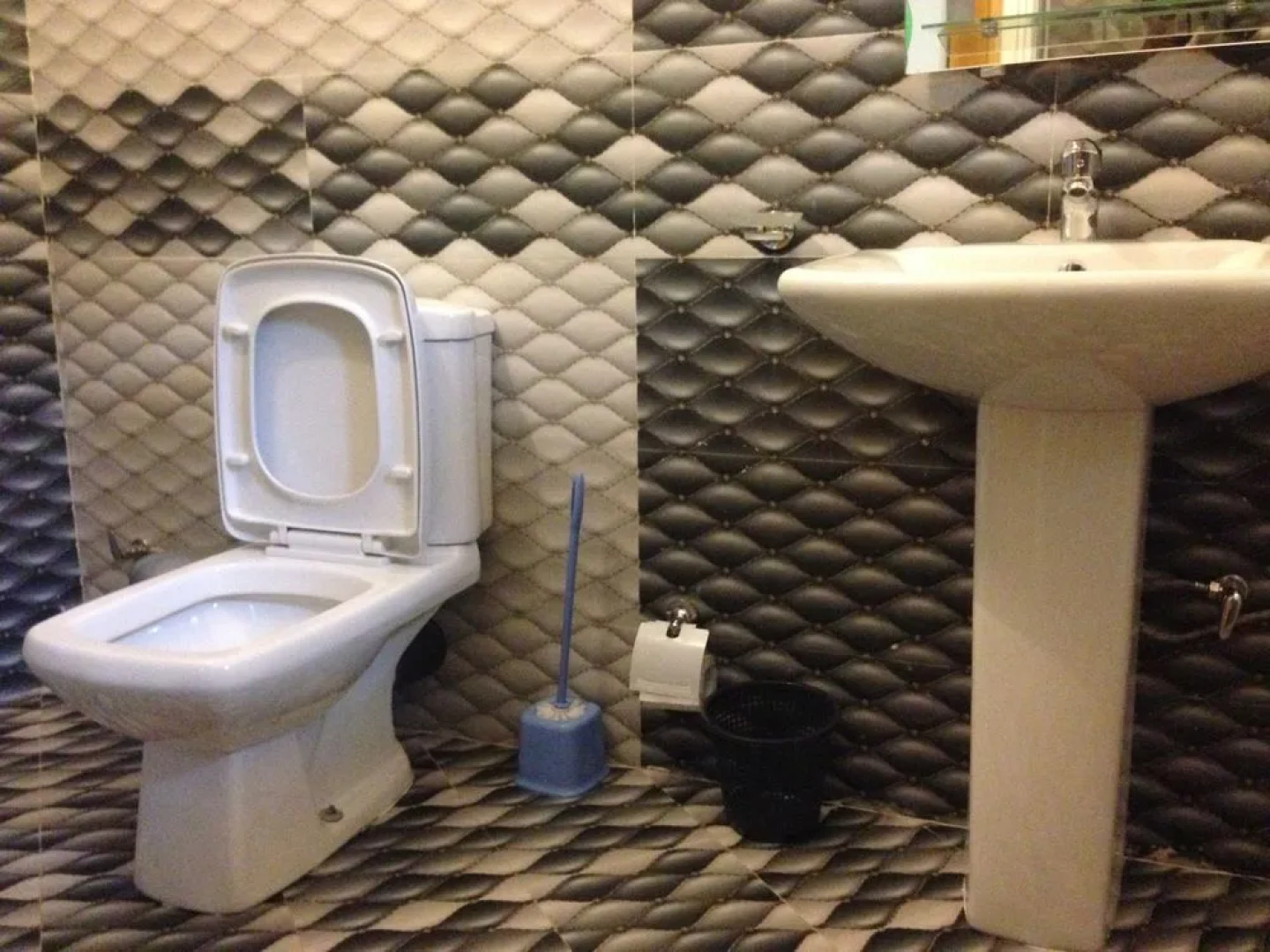 Yala Hotel River Front