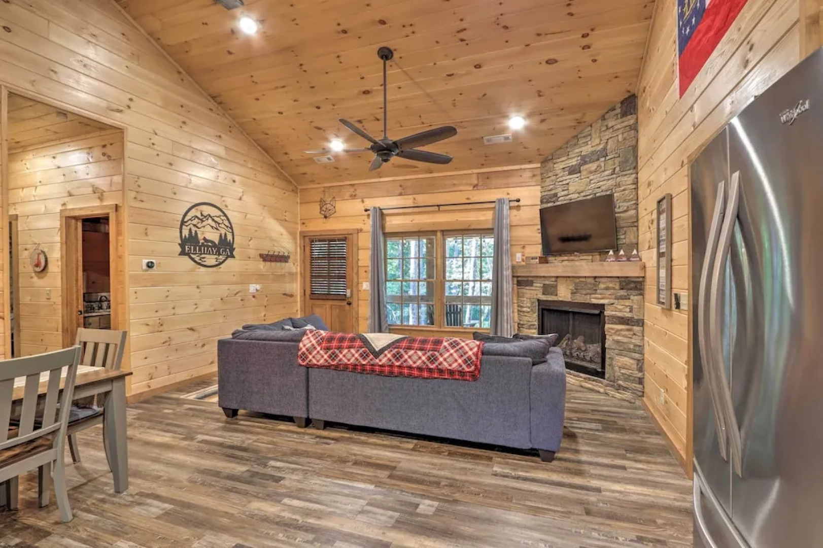 Coosawattee River Resort Cabin w/ Private Hot Tub!