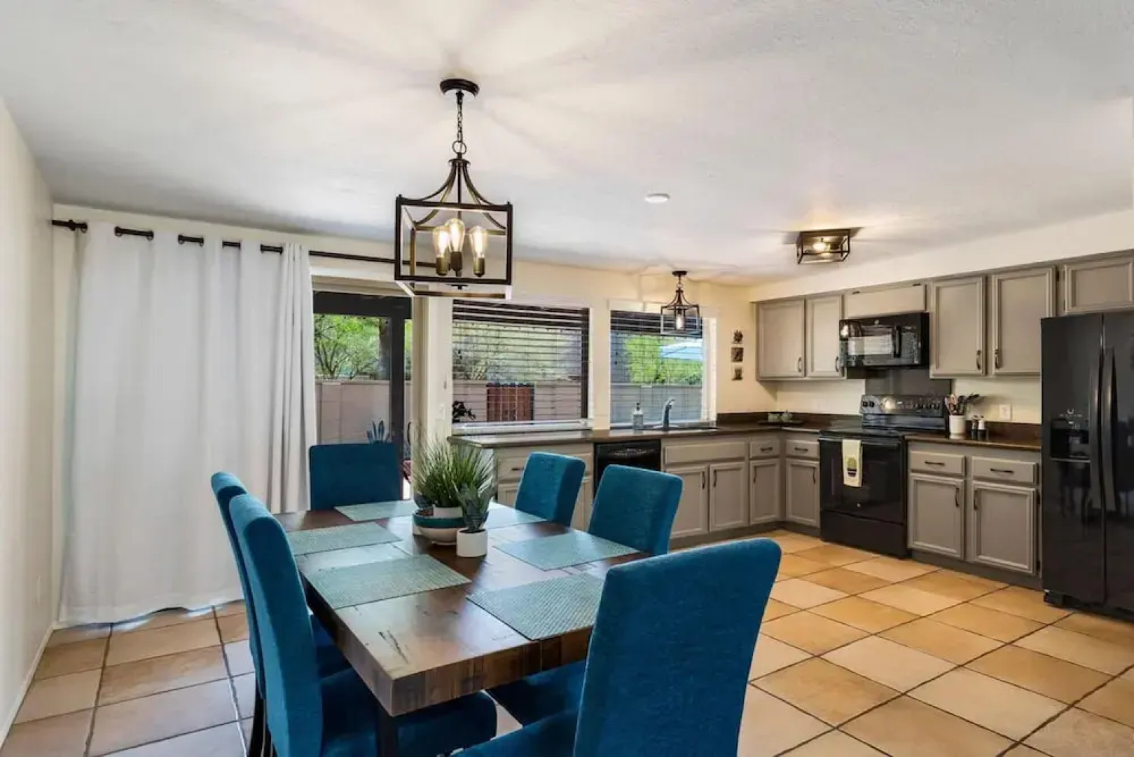 Catalina Del Oro By Casago