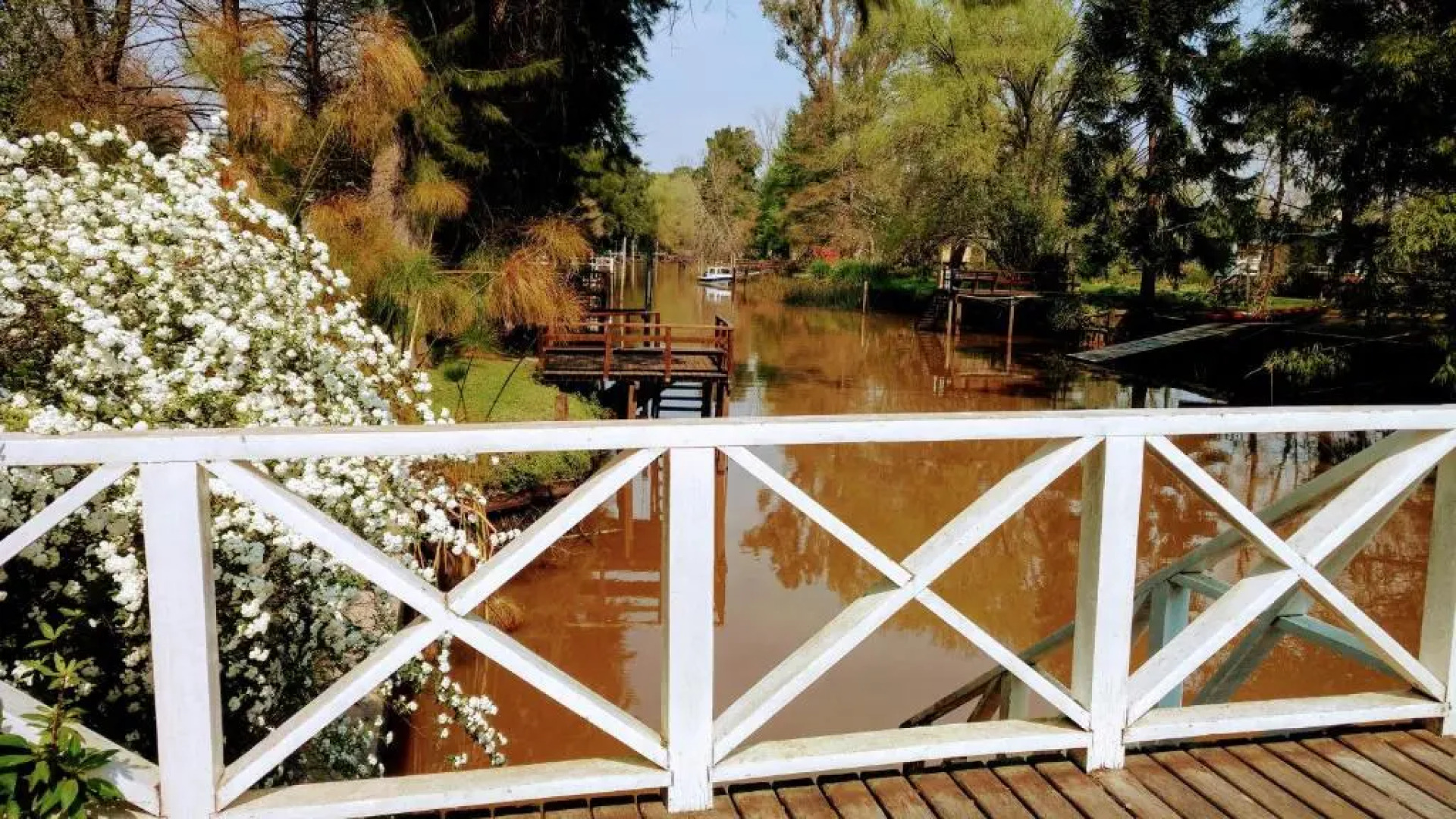 Cabaña Sol de Medianoche Delta Tigre