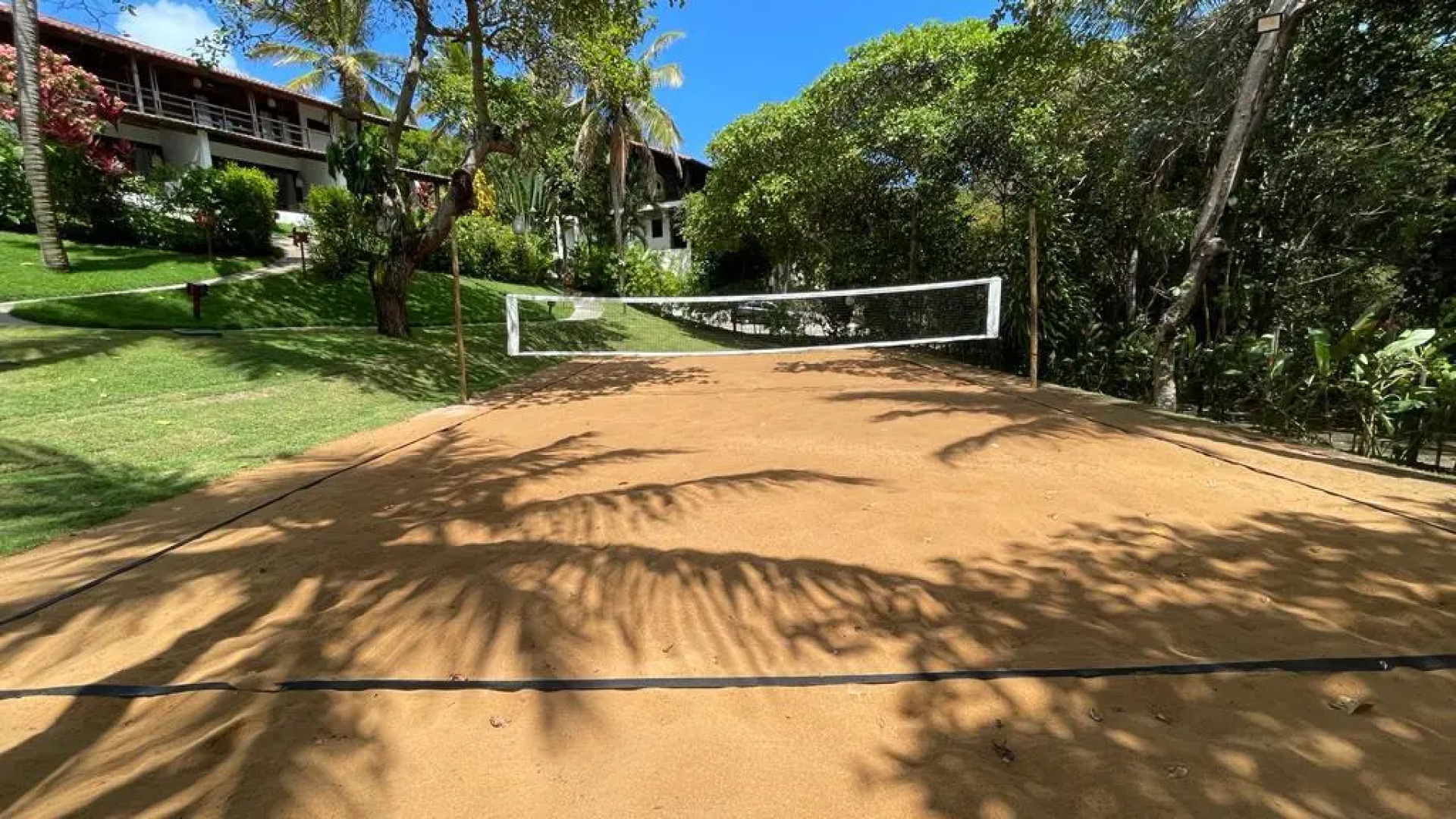 Madeiro Beach Hotel And Resort