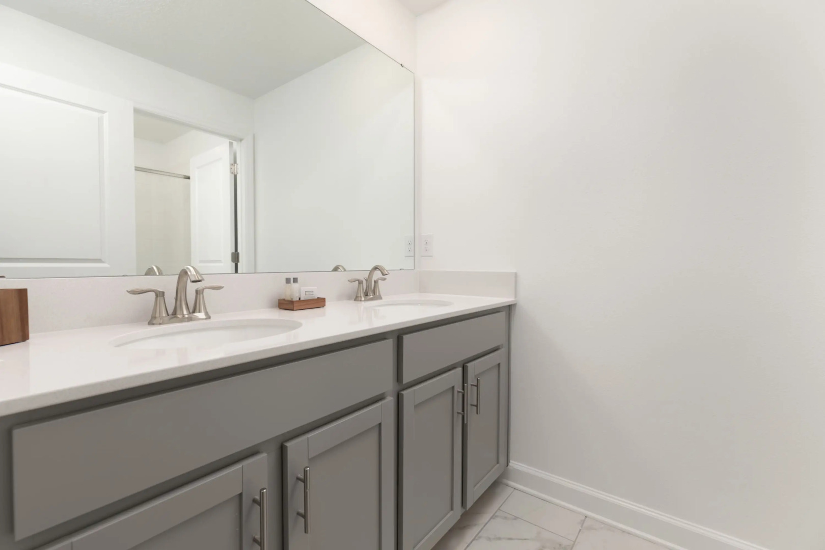 New Luxury Townhome with private pool near Disney