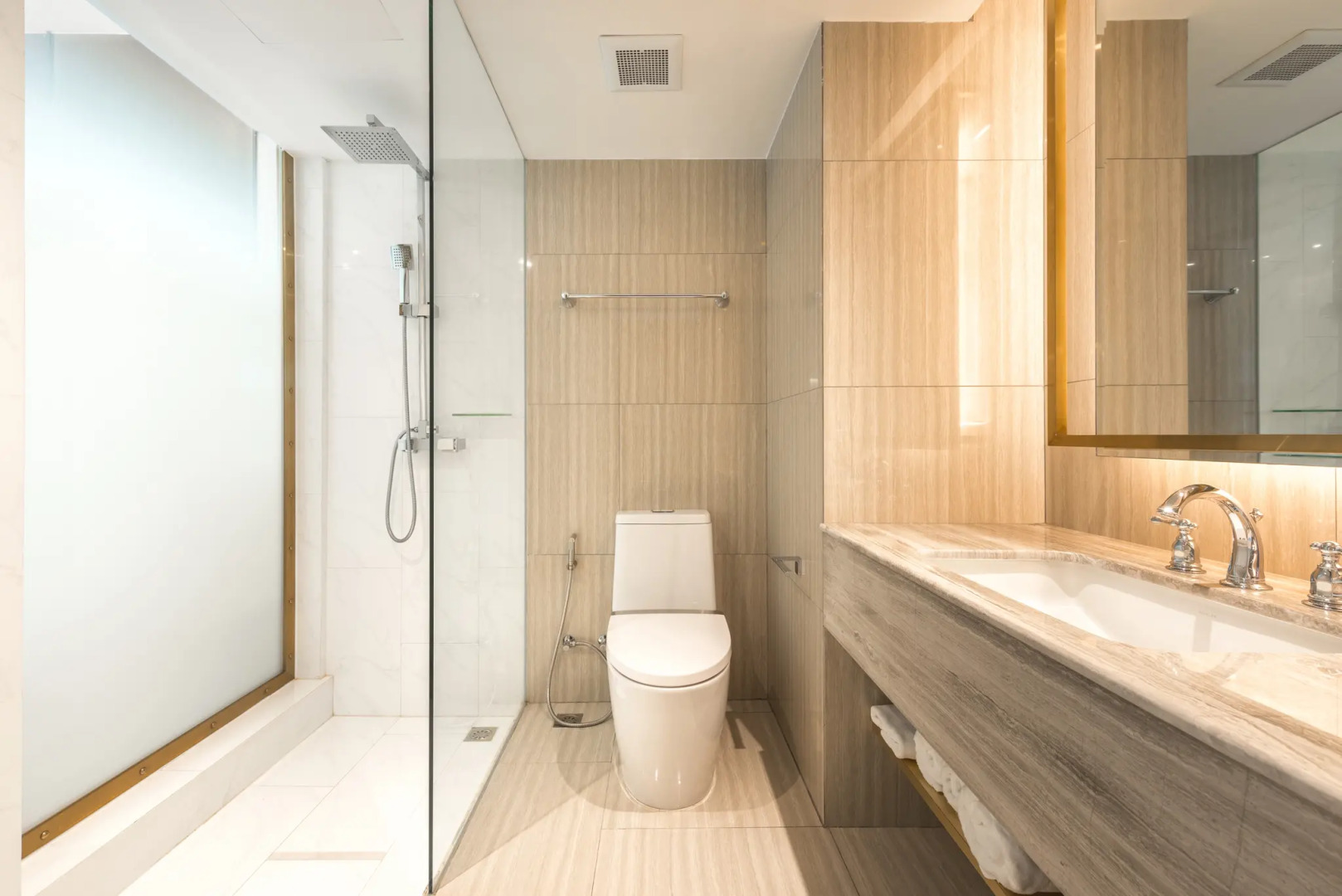 A-One The Royal Cruise Hotel Pattaya