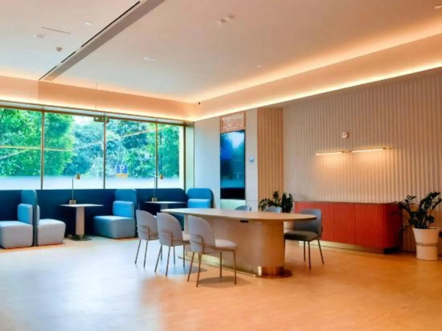 Bama Shouxiang International Hotel