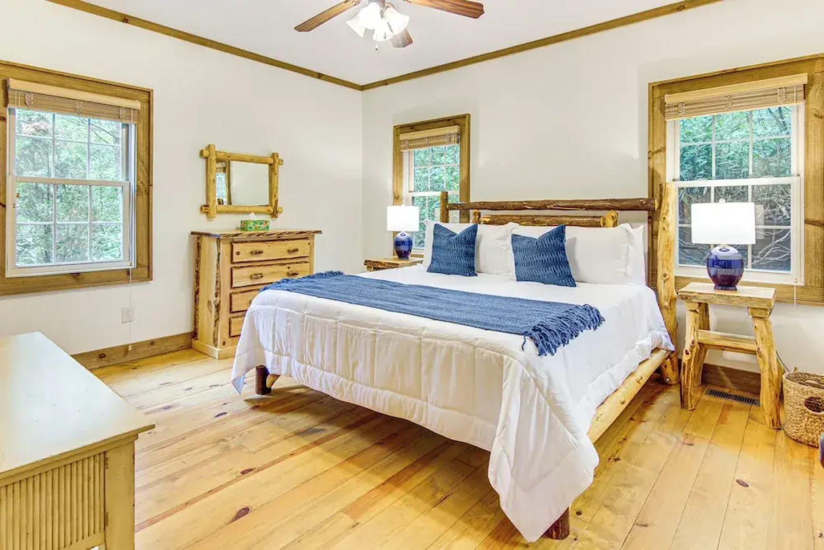 1 Mi to Downtown Cashiers: Private Cabin w/ Deck