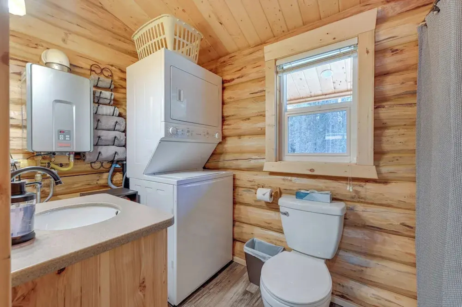 Woodsy Cabin Near Kenai River: Great for Anglers!