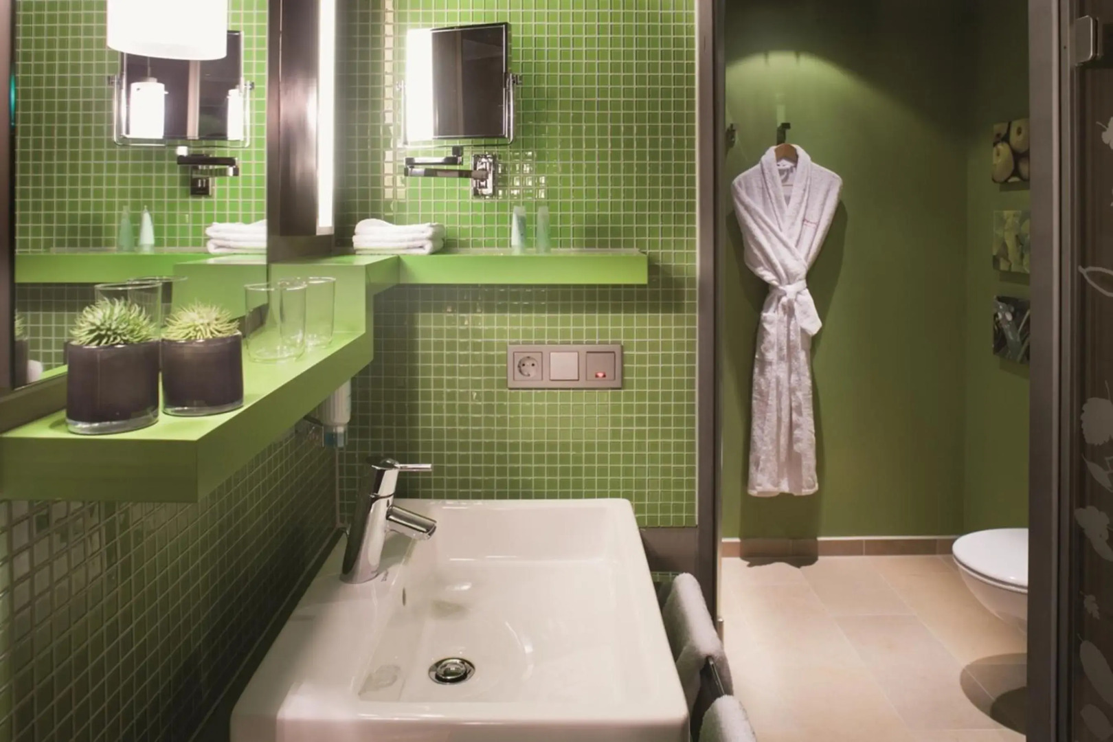 Meadowlands Plaza Hotel