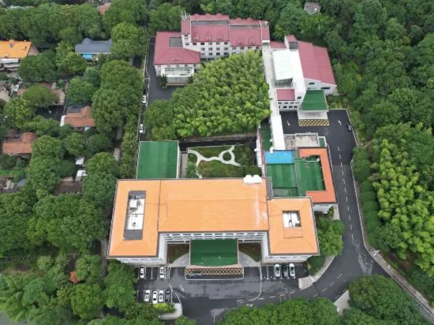 Zhuyuan Hotel (Chenzhou Suxianling)