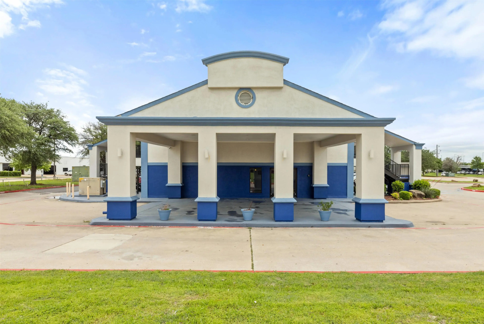 Days Inn by Wyndham McKinney