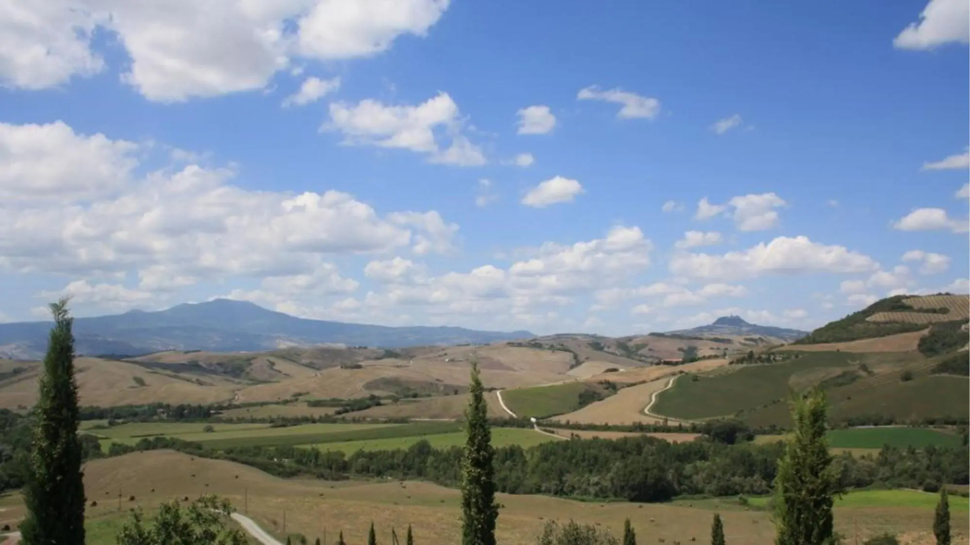 Independent Residence Sleeping 10 3 Divided Into Three Apartments Acquapendente-le Casaccine