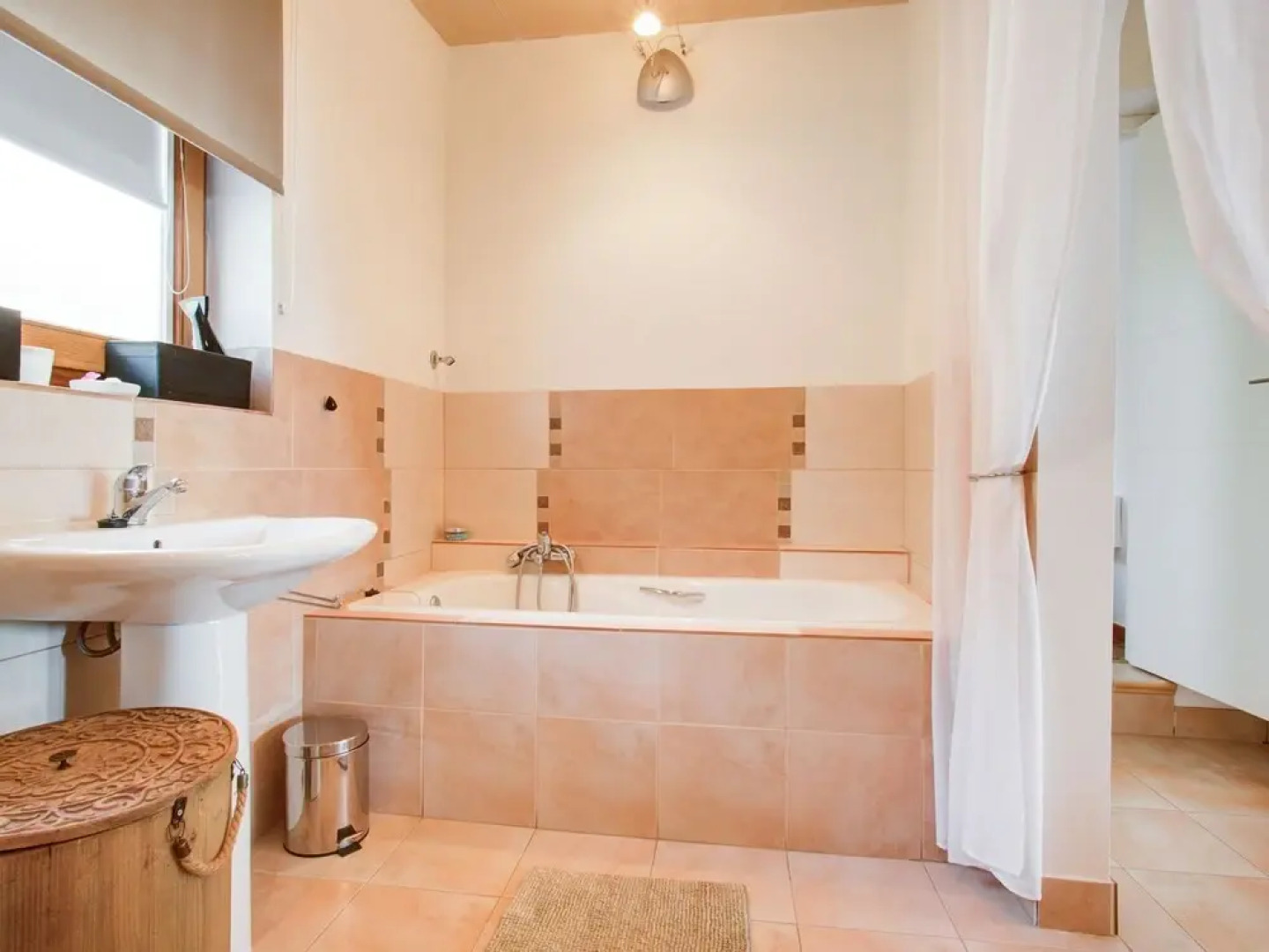 Serene Holiday Home in Sayalonga With Private Pool