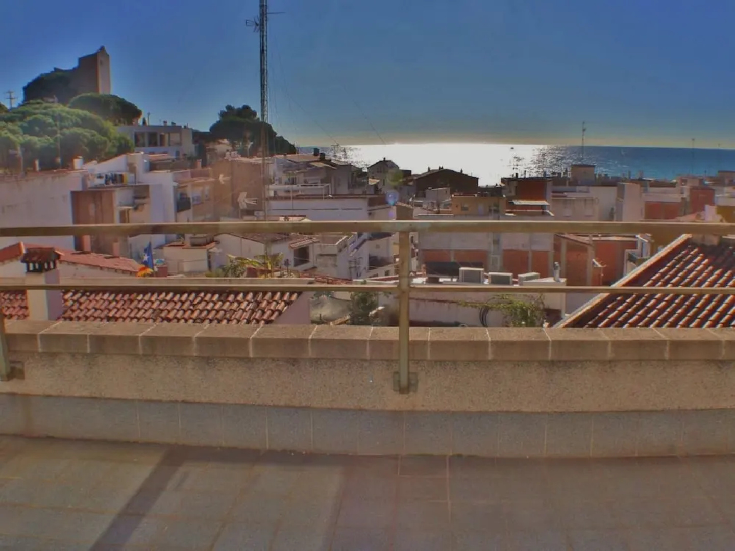 Lovely Holiday Home in Sant Pol de Mar near Sea & Beach