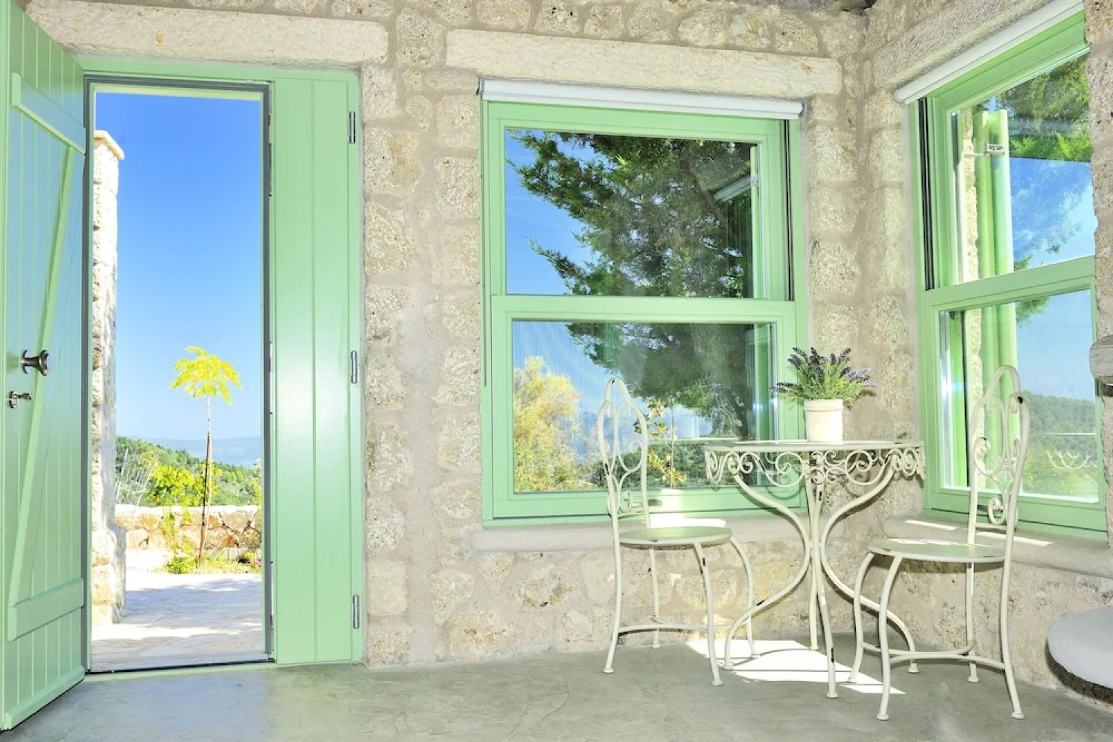 Villa Ermis- Mounty Island Villas