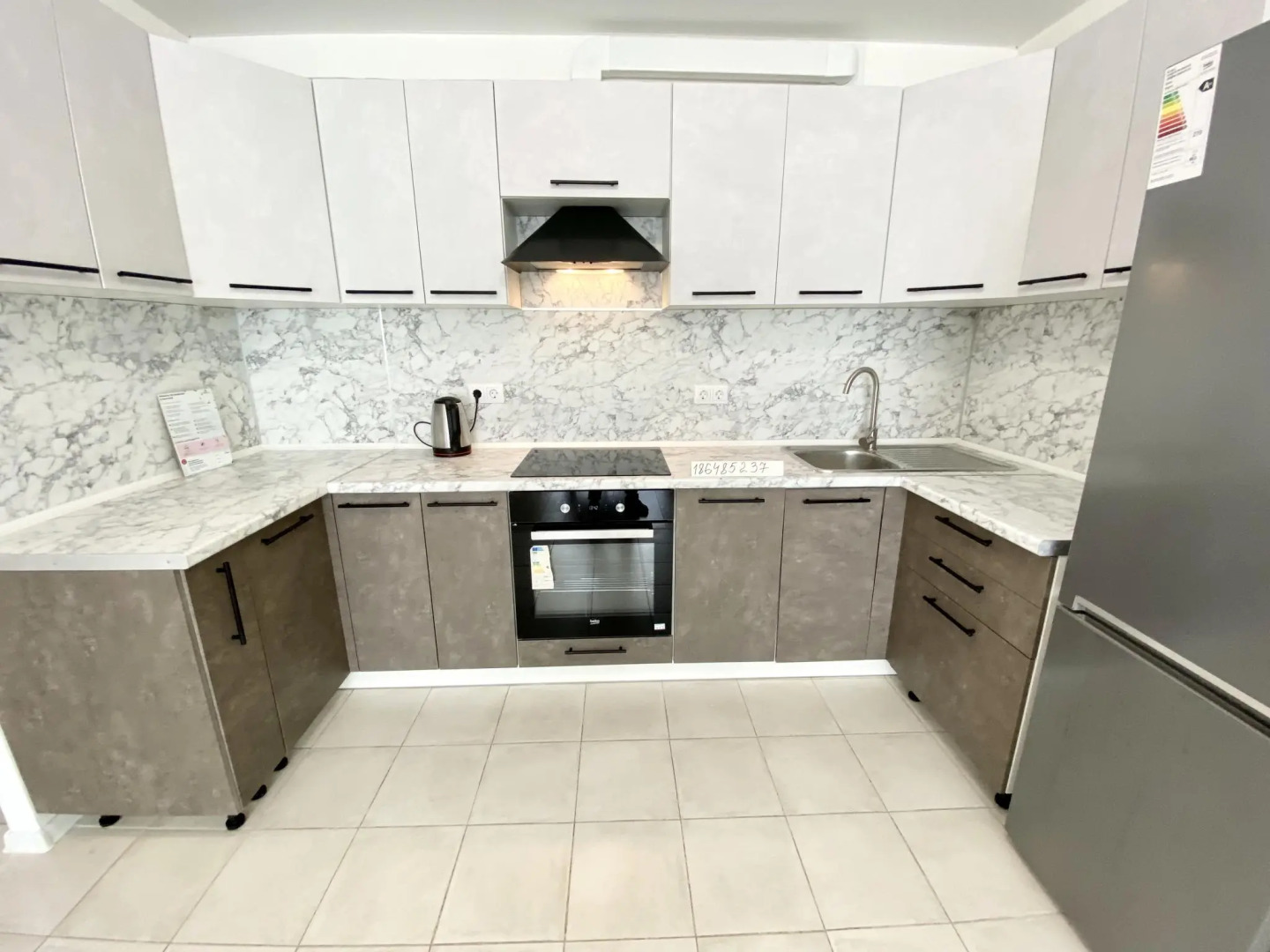 Sunny Days (Санни Дейз) на улице Лётчика Ларюшина 20