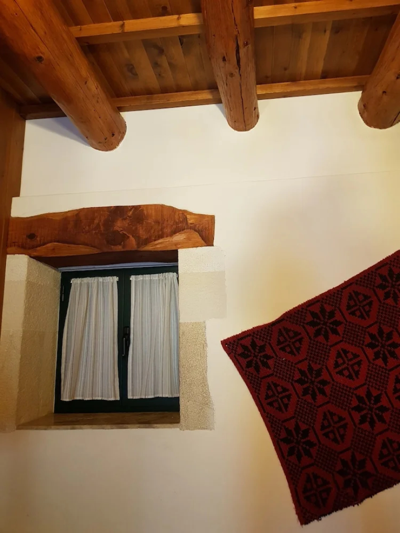 Traditional Ioannis Cottage...luxurious & Rustic With Ecological Heated Pool !!!