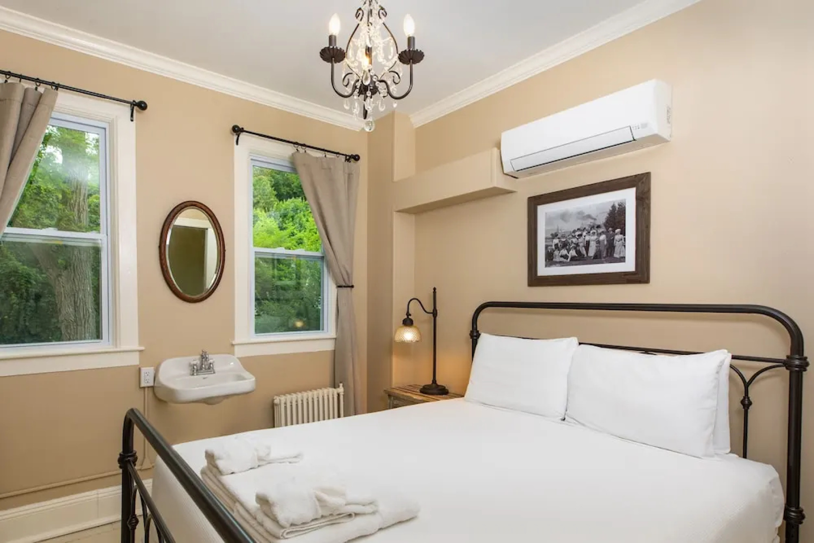 Pine Cottage Bed & Breakfast