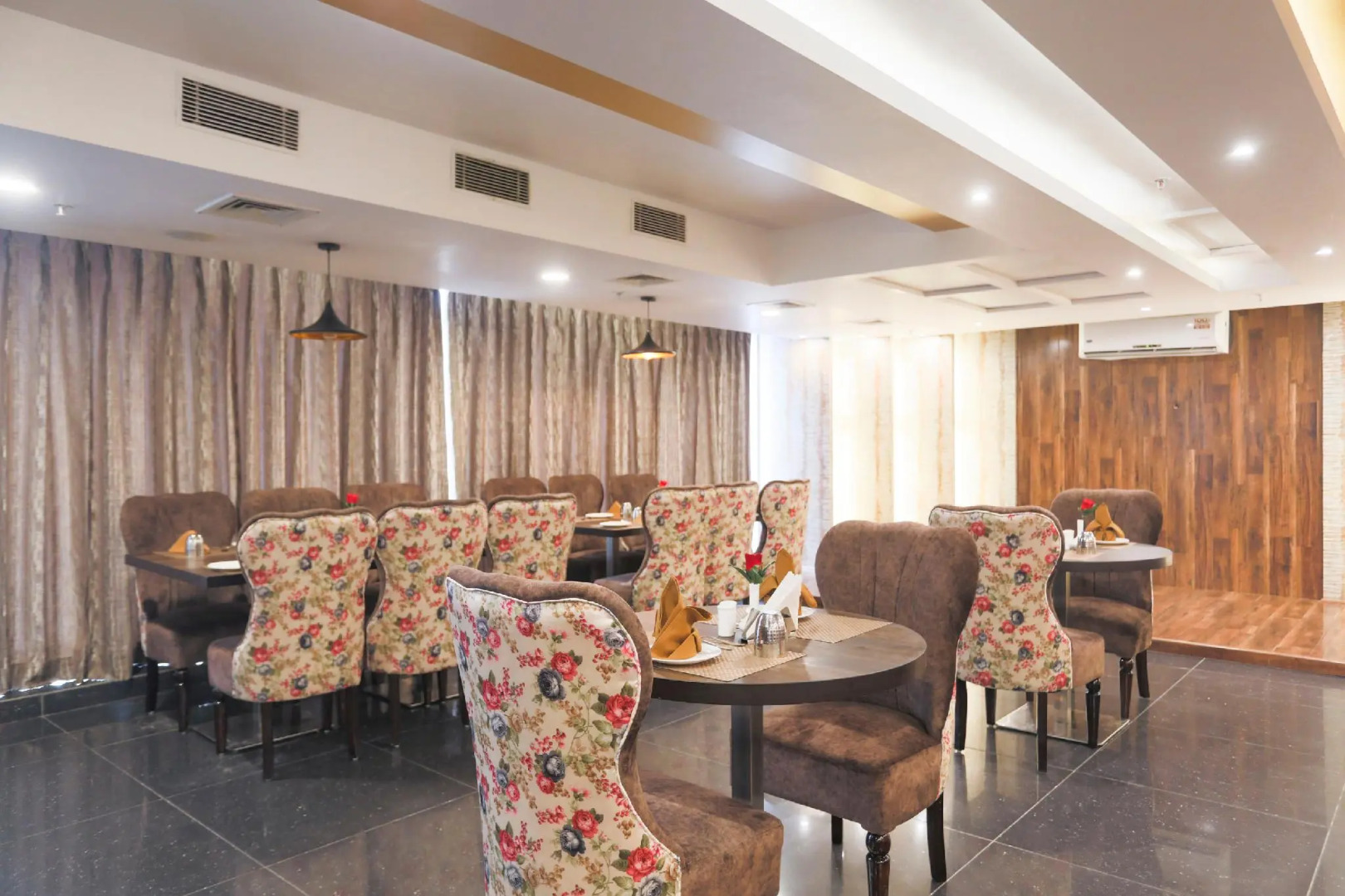 Capital O 62881 Viram