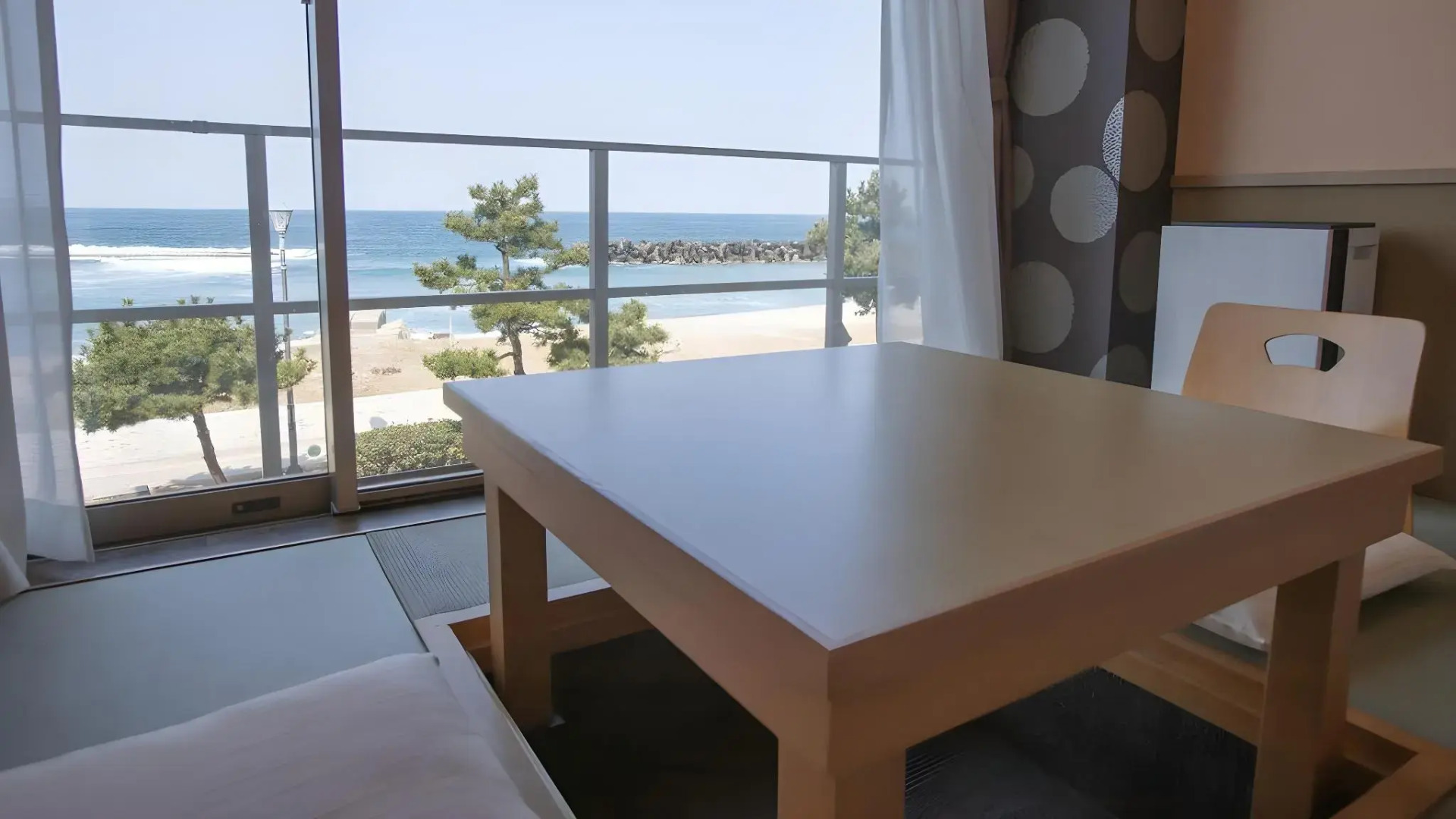 Bayside Square Kaike Hotel