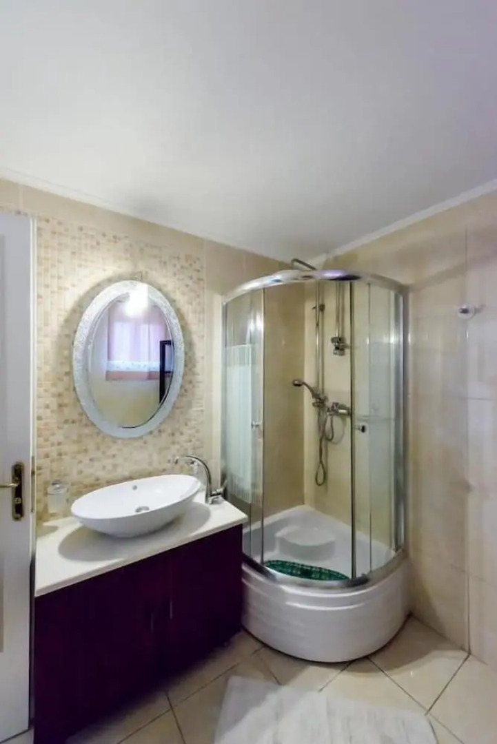 Villa Maxim with Private Pool & Tennis Court