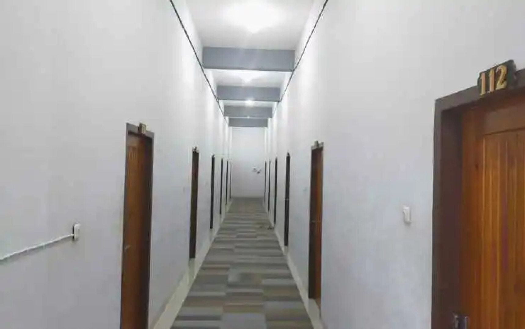 OYO 3373 Favour Hotel