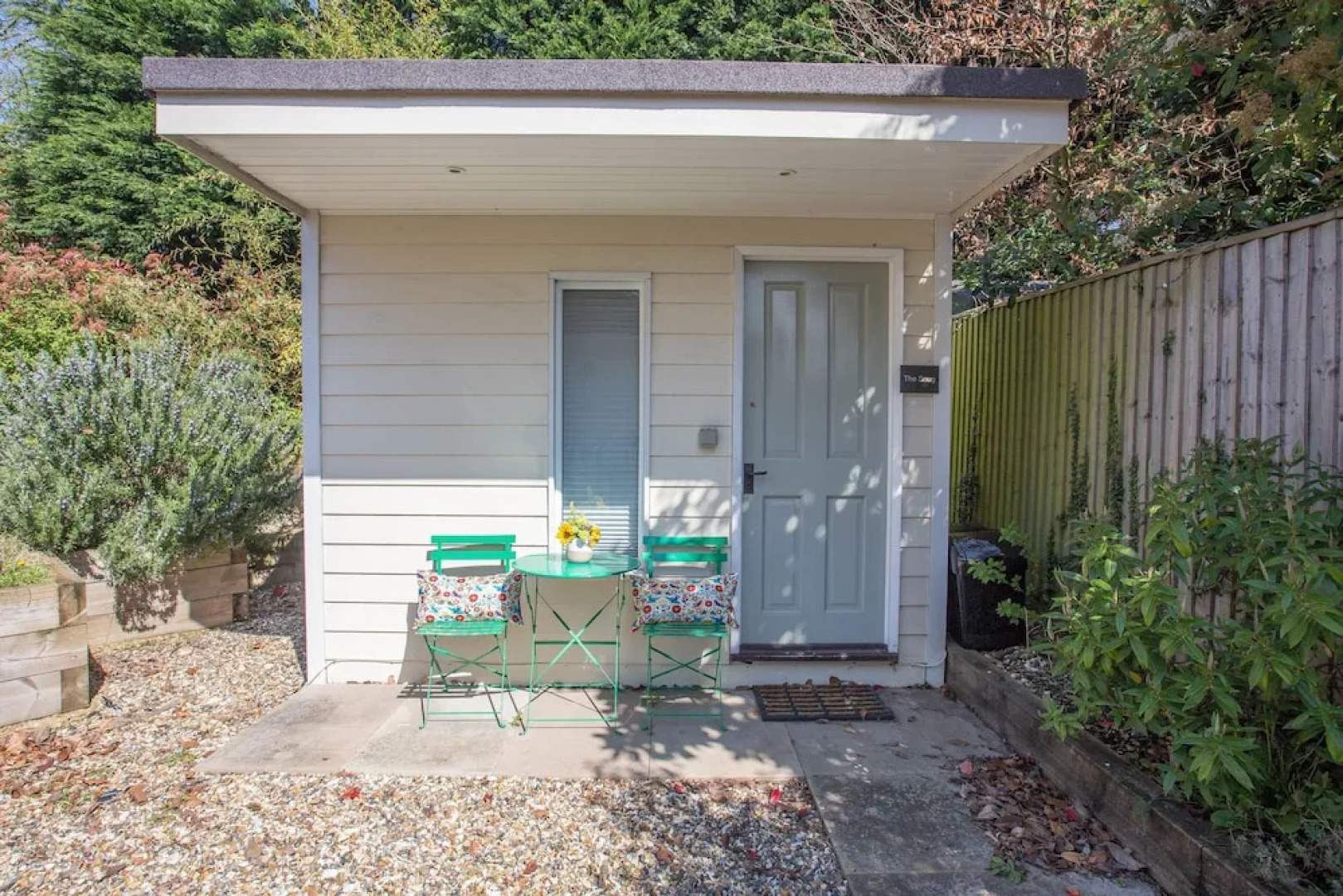 Snug with Views of the Chilterns