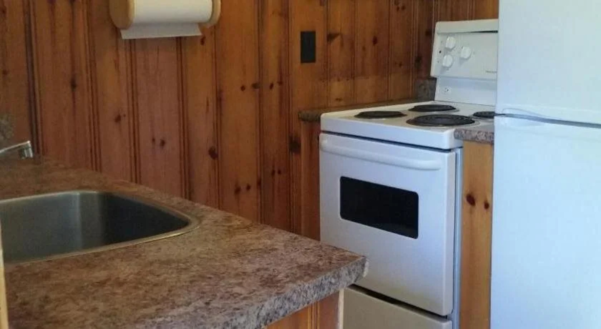 Logging Chain Lodge Cottages