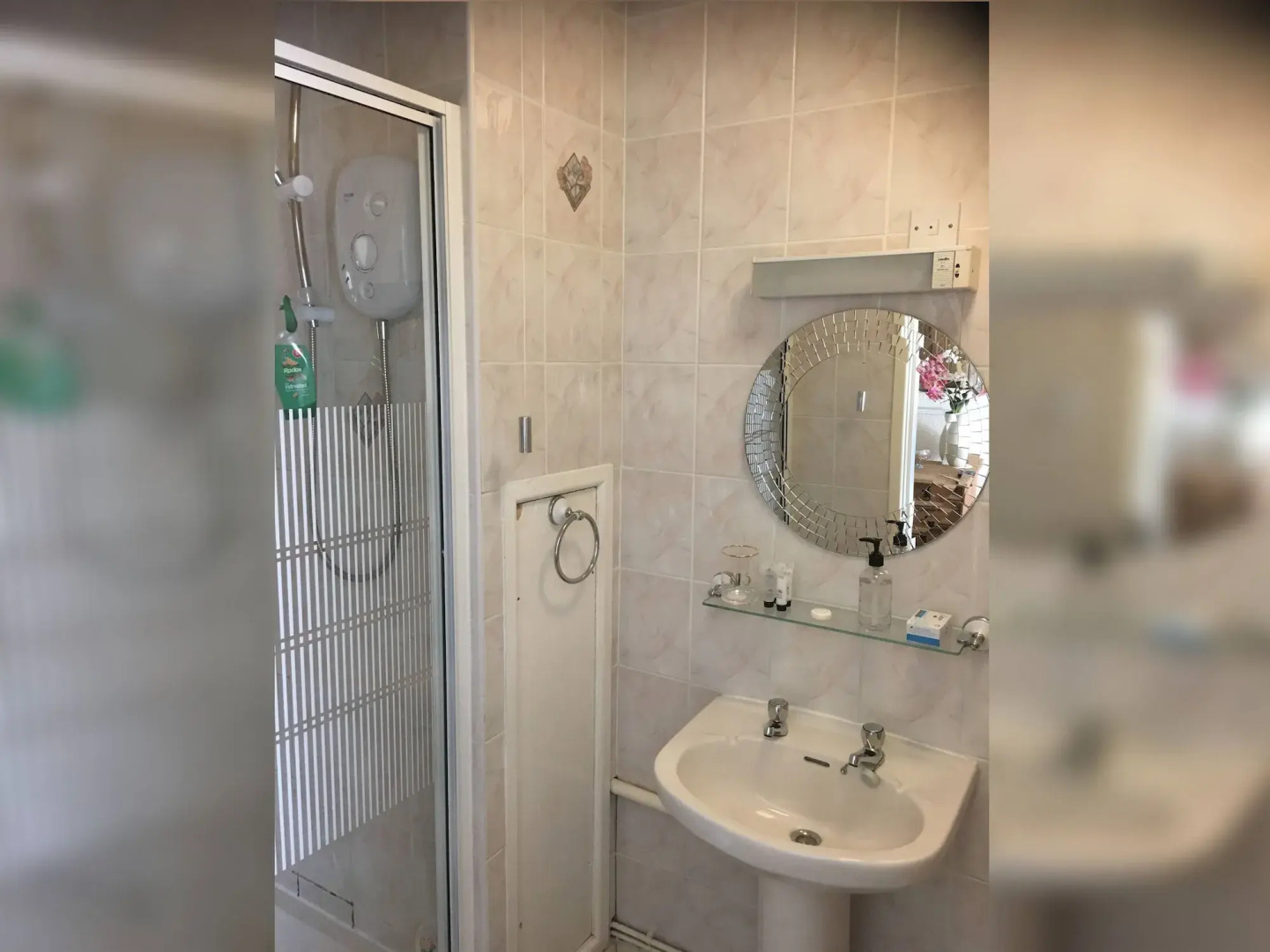 Ye Olde Robin Hood Inn