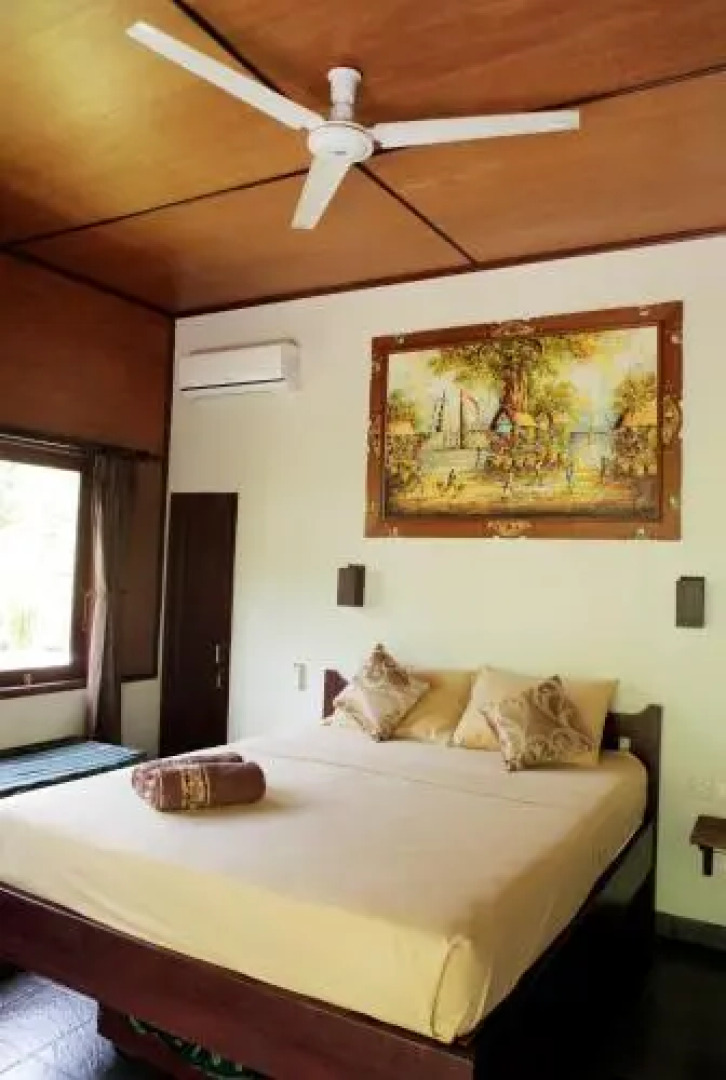 Ana Warung & Bungalows