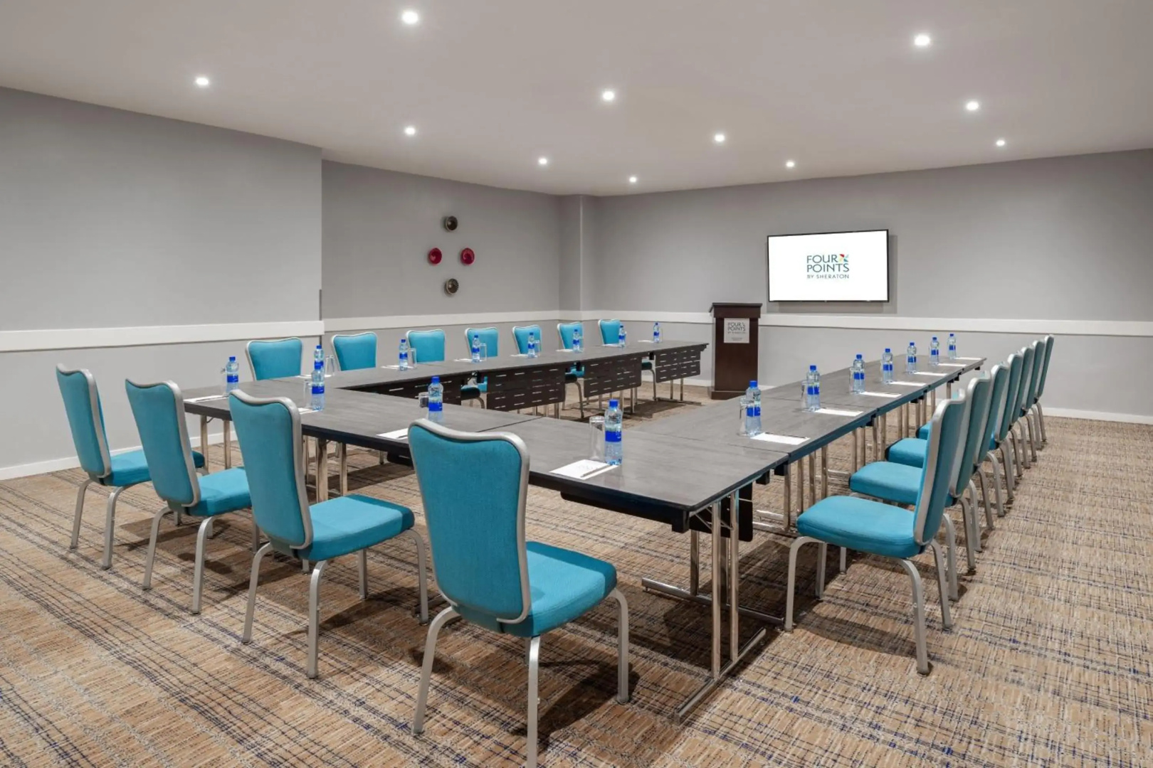 Отель Four Points by Sheraton Dar es Salaam New Africa