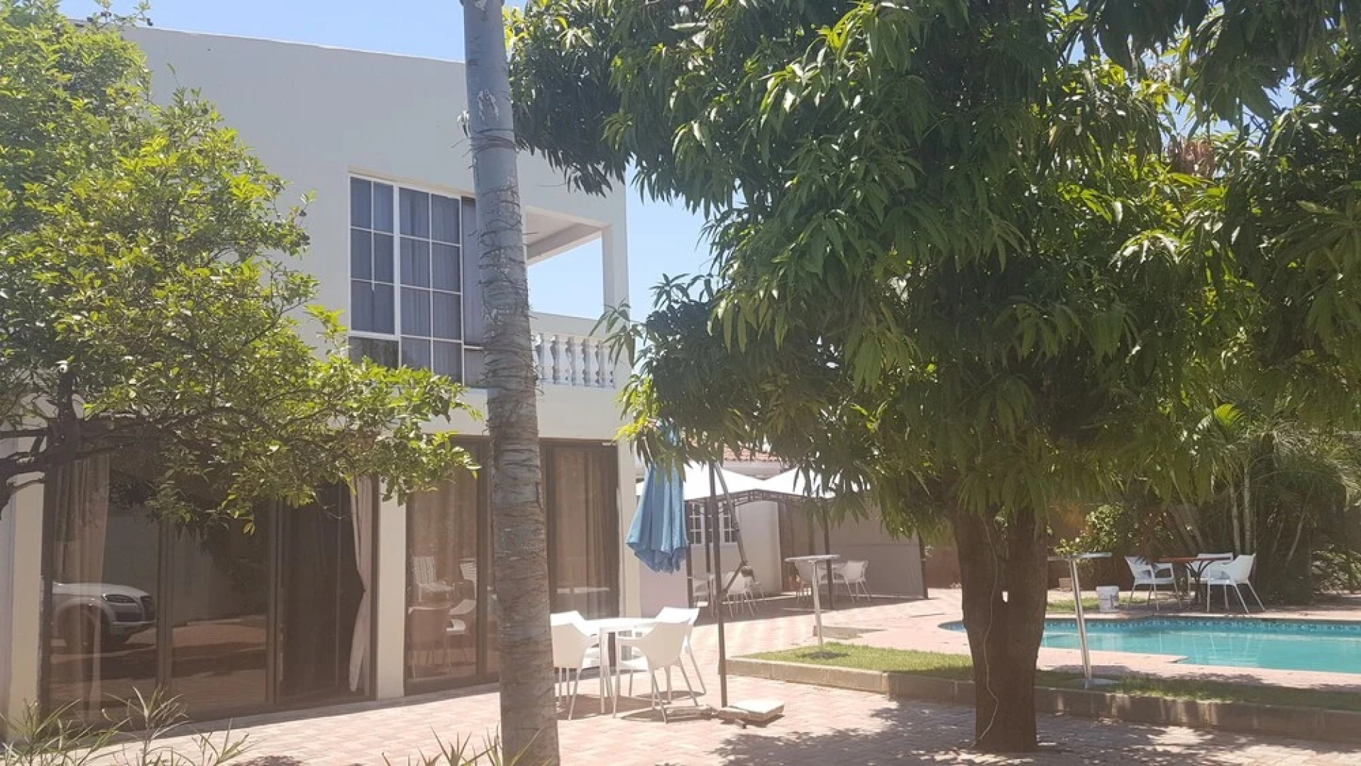 Gardens Lodge