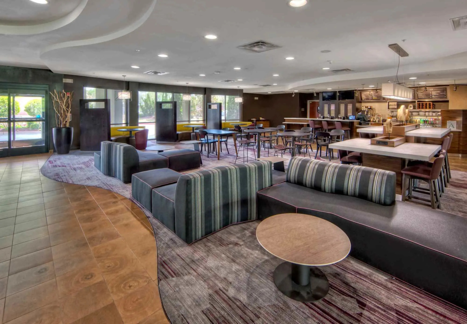 Courtyard by Marriott Memphis Southaven