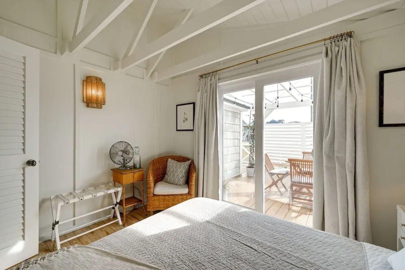 Vintage Surf City Cottage - 132 Steps to Beach!