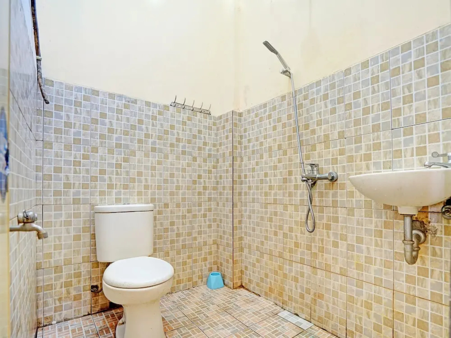 OYO Life 91984 Taufik Kost Syariah