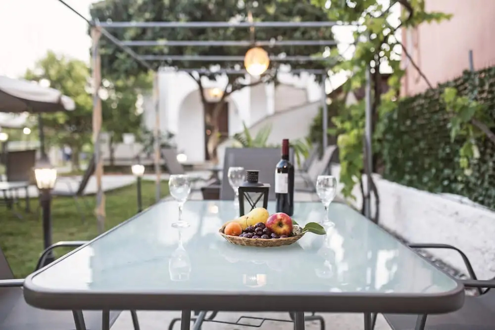 Nikolouzos Sunny Estate