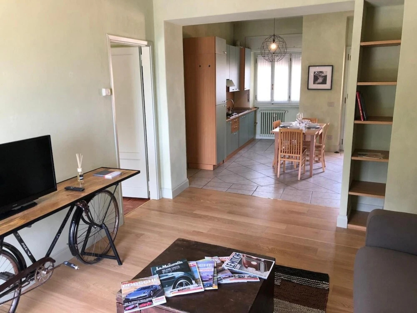 Carola A Tastefully Furnished Apartment Lakefront