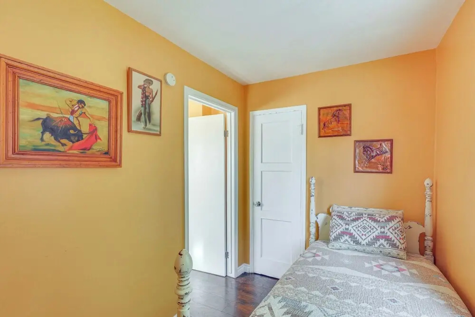 Route 66 Retreat Steps to Beale St in Dtwn Kingman