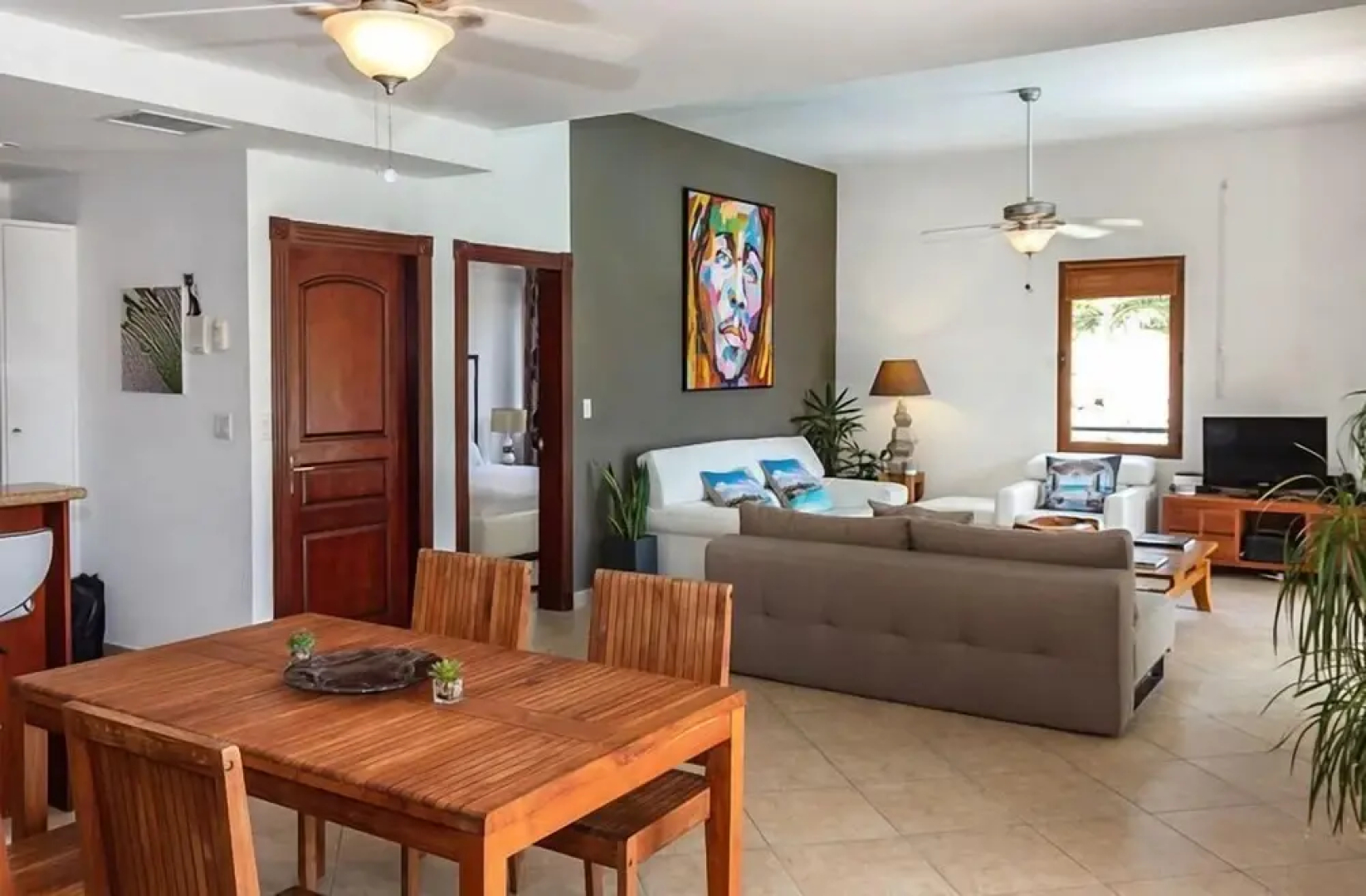 Condo Bijou