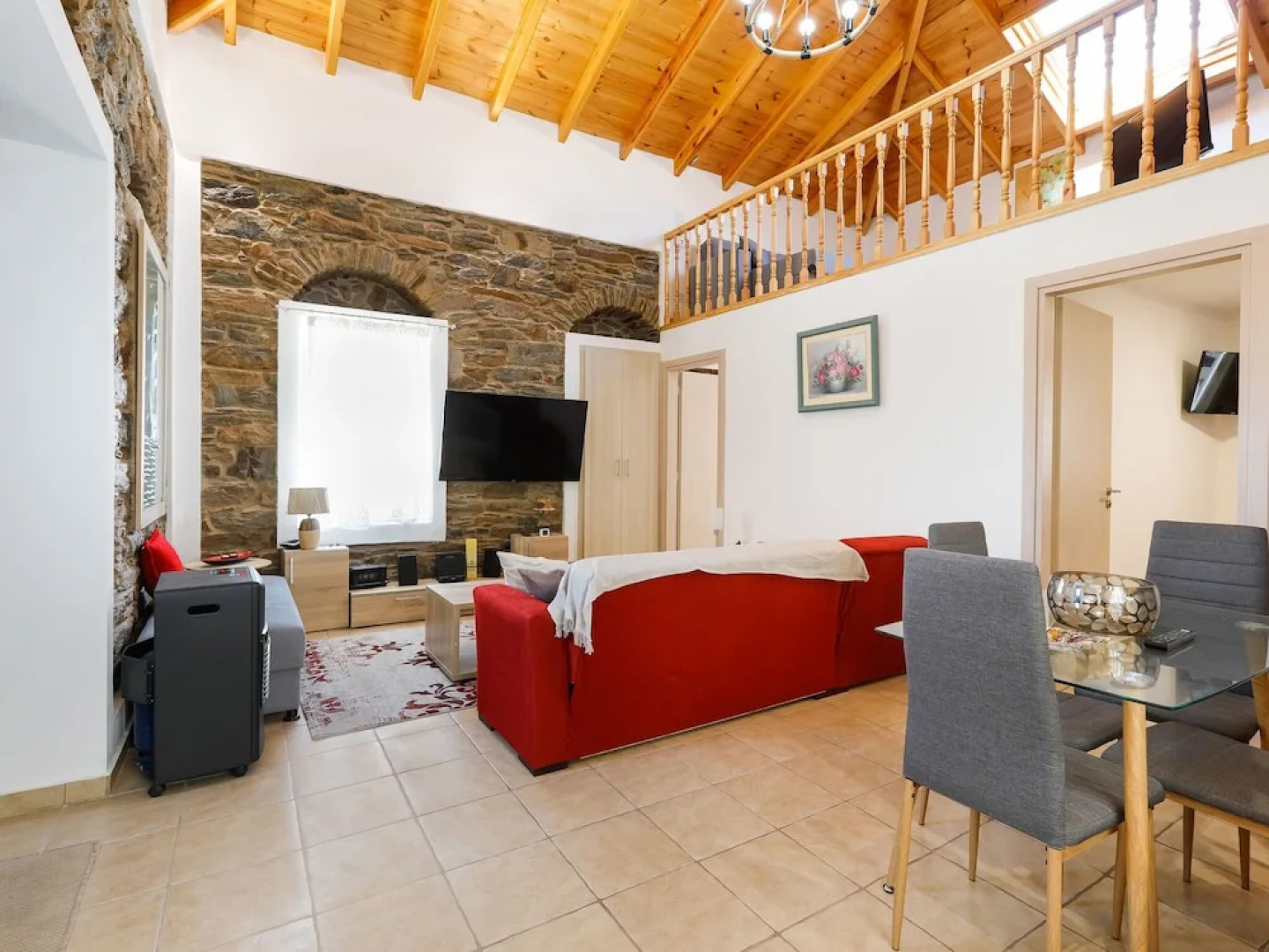 Simplistic Holiday Home in Oinousses with Balcony