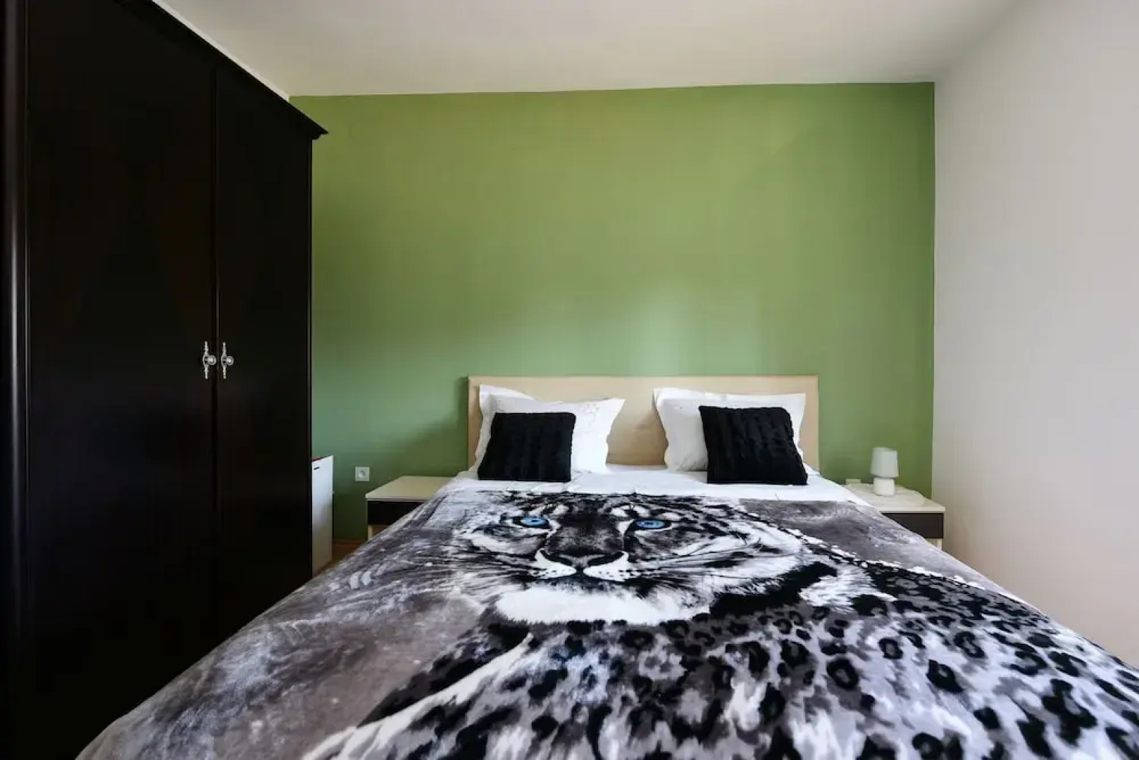 Holiday Apartments Yes Peace