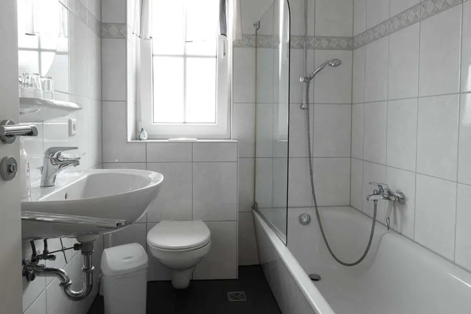 Bernstein-Fewos ca 15 Gehminuten zum Ostseestrand