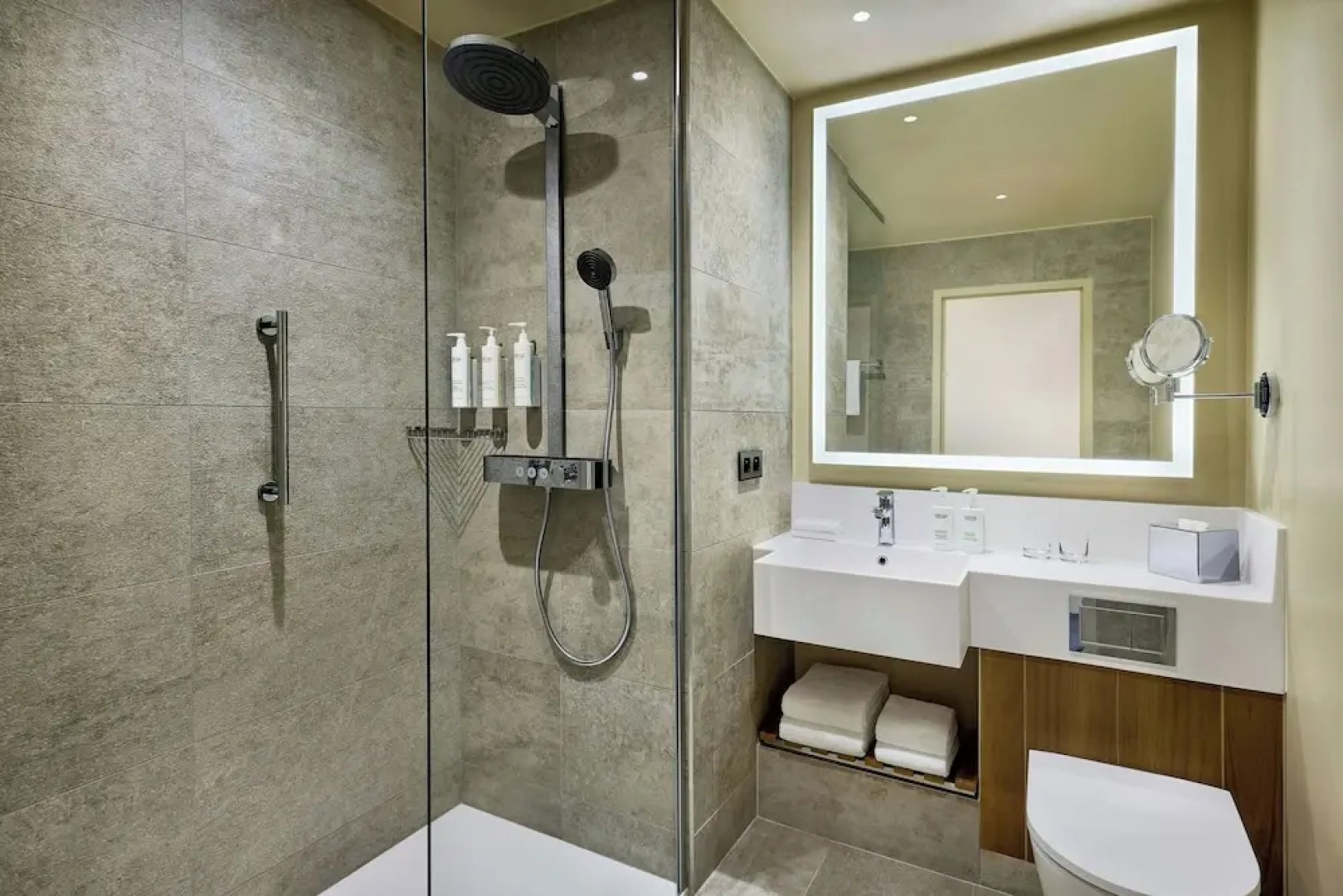 Courtyard Lyon Eurexpo Stadium