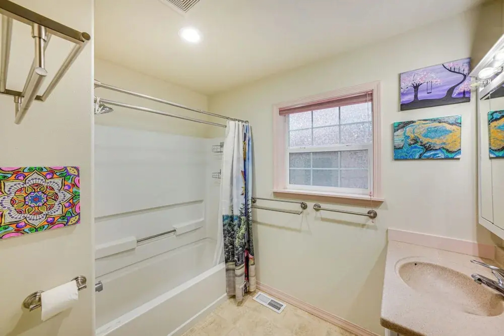 13 Mi to Skiing: Downtown Wallace Home w/ Deck